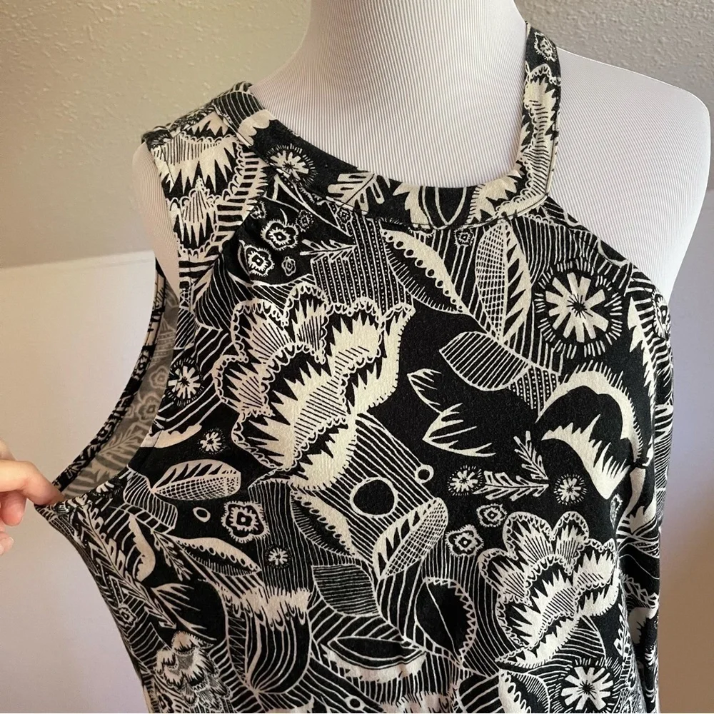 NWT Anthropologie Black White Floral Asymmetrical Cutout Cotton Top - Picture 5 of 10
